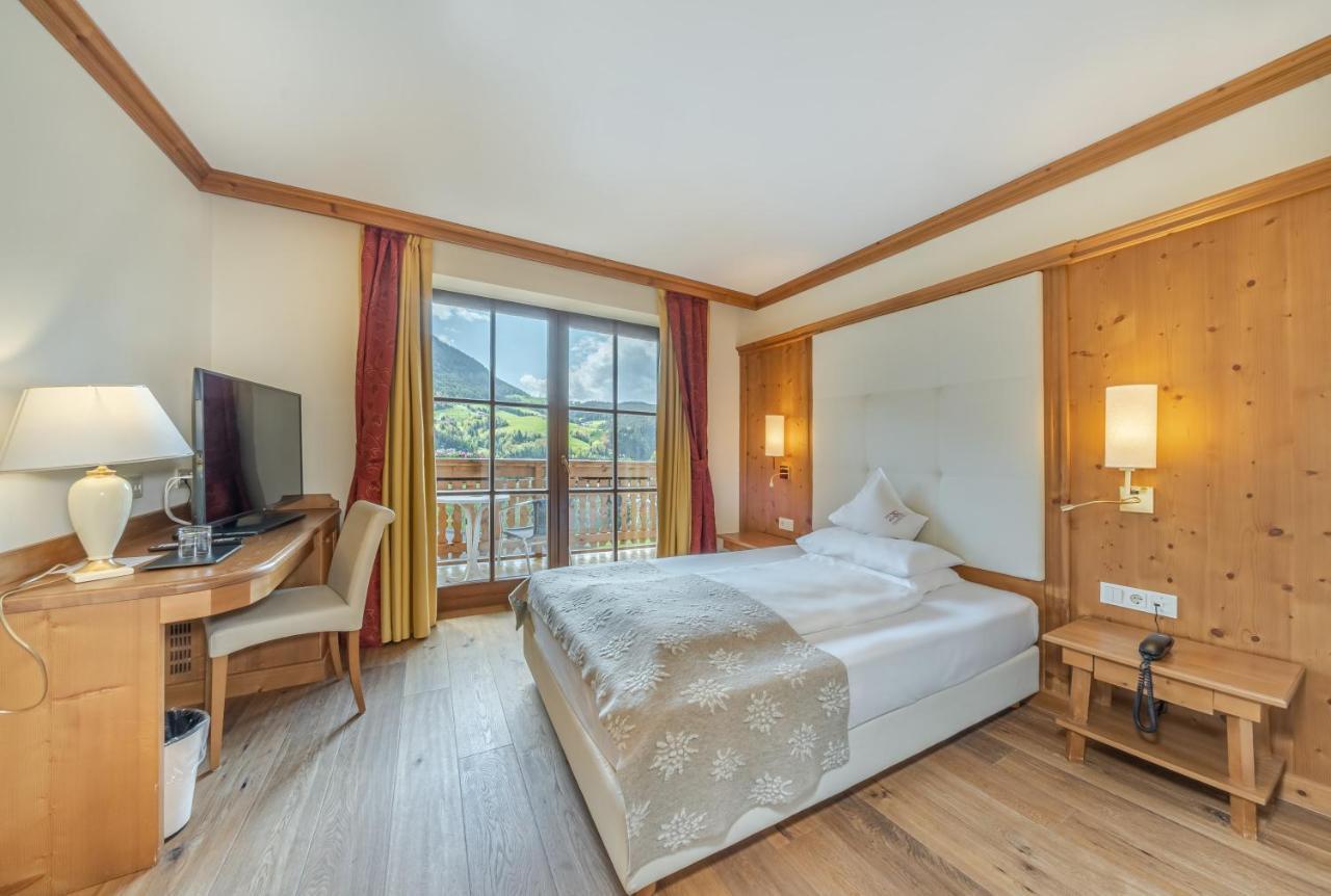 Alpin & Vital Hotel La Perla Ортізеї Екстер'єр фото