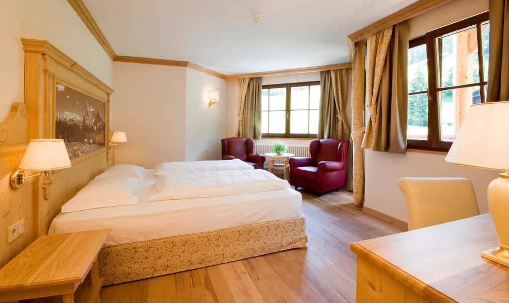 Alpin & Vital Hotel La Perla Ортізеї Номер фото